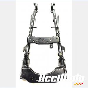 Boucle arri&egrave;re de cadre SUZUKI SV 650S