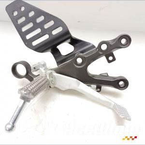 Front footrest plate (right) YAMAHA R6 YZF600