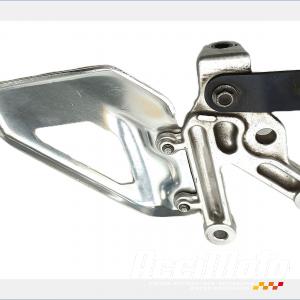 Platine repose-pied avant (droit) APRILIA RSV 1000