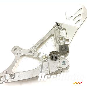 Platine repose-pied avant (droit) YAMAHA R1 YZF1000