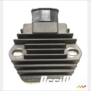 Régulateur de tension  HONDA CBF500