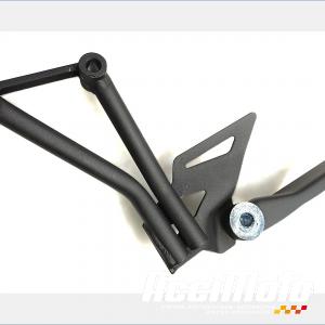 Platine repose-pied arrière (droit) KAWASAKI Z 125