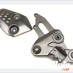 Platine repose-pied avant (droit) YAMAHA TRACER 700