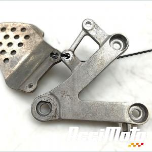 Platine repose-pied avant (droit) HONDA CBR919