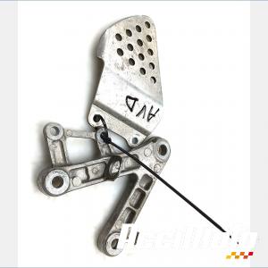 Platine repose-pied avant (droit) HONDA CBR919
