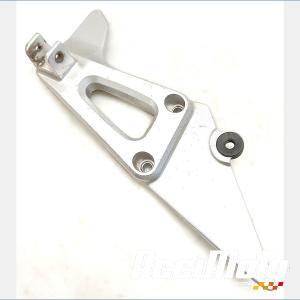Platine repose-pied arrière (droit) SUZUKI FREEWIND XF650