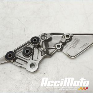 Platine repose-pied avant (droit) SUZUKI BANDIT GSF600N