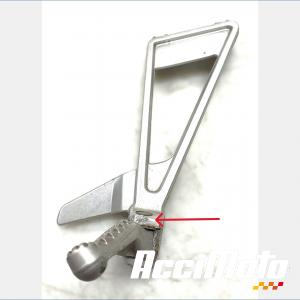 Platine repose-pied arrière (droit) APRILIA RS 660