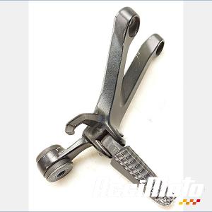 Platine repose-pied arrière (droit) SUZUKI GSXR 1000