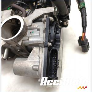 Rampe d'injection (moteur) HONDA VFR1200X CROSSTOURER