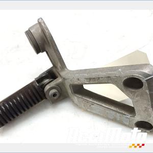 Platine repose-pied arrière (droit) SUZUKI BANDIT GSF1200N