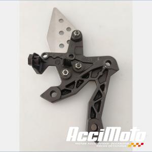 Platine repose-pied avant (droit) KAWASAKI Z 750