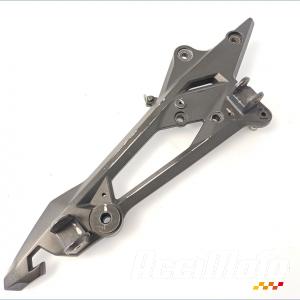 Platine repose-pieds (droit) KAWASAKI Z 800E