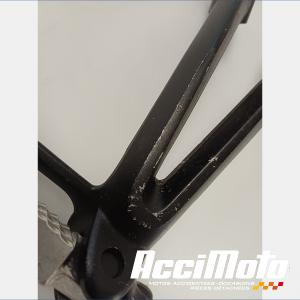 Platine repose-pied arrière (droit) SUZUKI GSXR 600