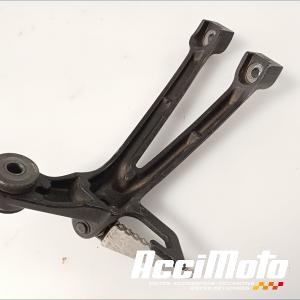 Platine repose-pied arrière (droit) SUZUKI GSXR 600