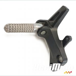 Platine repose-pied arrière (droit) YAMAHA MT-09