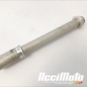 Axe de roue avant  SUZUKI GSXR 1340 HAYABUSA