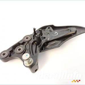 Platine repose-pied avant (droit) SUZUKI GSXR 1340 HAYABUSA