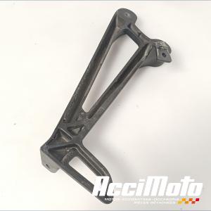 Platine repose-pied arrière (droit) YAMAHA MT-07