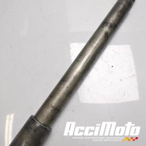 Axe de roue avant  YAMAHA R1 YZF1000
