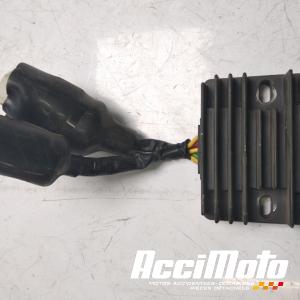 Régulateur de tension  HONDA CBR1000RR