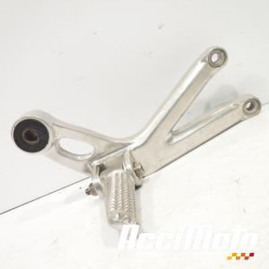 Platine repose-pied arrière (droit) YAMAHA R6 YZF600