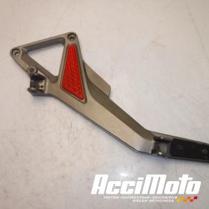 Platine repose-pied arrière (gauche) HONDA HORNET CB600F