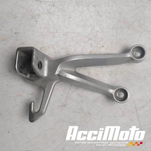 Platine repose-pied arrière (gauche) SUZUKI GSXR 1000