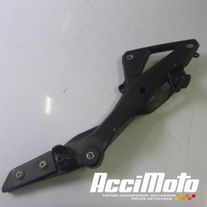 Platine repose-pieds (droit) HONDA CBR600F