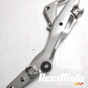 Platine repose-pieds (droit) HONDA HORNET CB600F