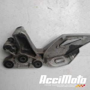 Platine repose-pied avant (gauche) SUZUKI GSR 750