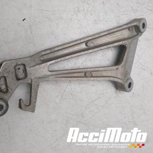 Platine repose-pied arrière (droit) HONDA CBR125