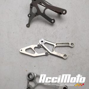 Platines repose-pieds (la paire) HONDA CBR954