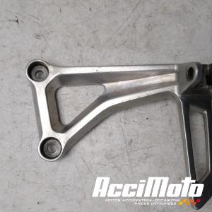 Platine repose-pied arrière (droit) HONDA CB650F