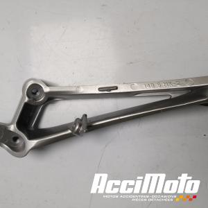 Platine repose-pied arrière (droit) YAMAHA R1 YZF1000