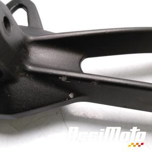 Platine repose-pied arrière (droit) KAWASAKI ZX6R 636