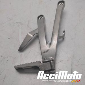 Platine repose-pied arrière (droit) HONDA CBR600RR