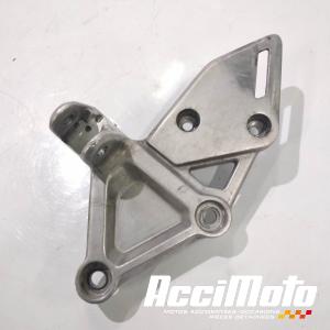 Platine repose-pied avant (droit) HONDA CB650R