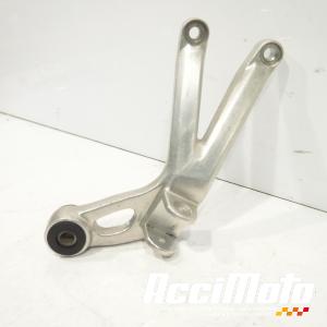 Platine repose-pied arrière (droit) YAMAHA R6 YZF600