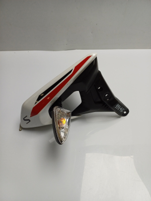 écope de radiateur (droit) TRIUMPH STREET TRIPLE 660 S