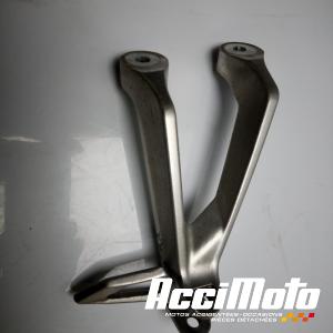 Platine repose-pied arrière (droit) HONDA CB125 R