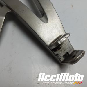 Platine repose-pied arrière (droit) HONDA CBR600RR