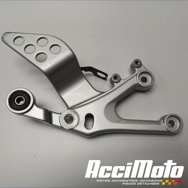 Pièce Moto Platine repose-pied avant (droit) YAMAHA YZF-R 125