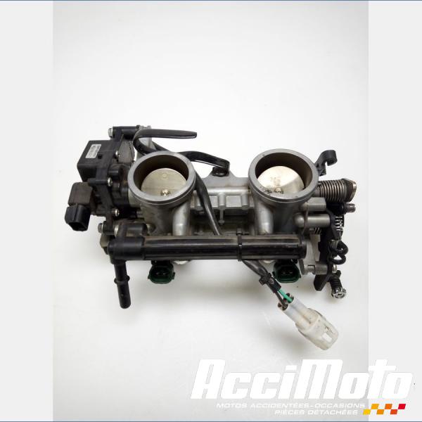 Pièce Moto Rampe d'injection (moteur) KAWASAKI ER6 N