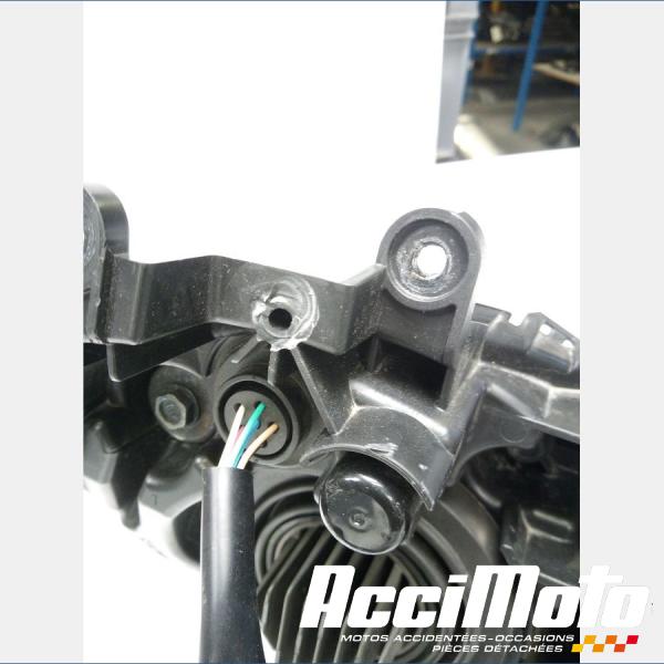 Pièce Moto Phare (optique avant) KAWASAKI Z 1000