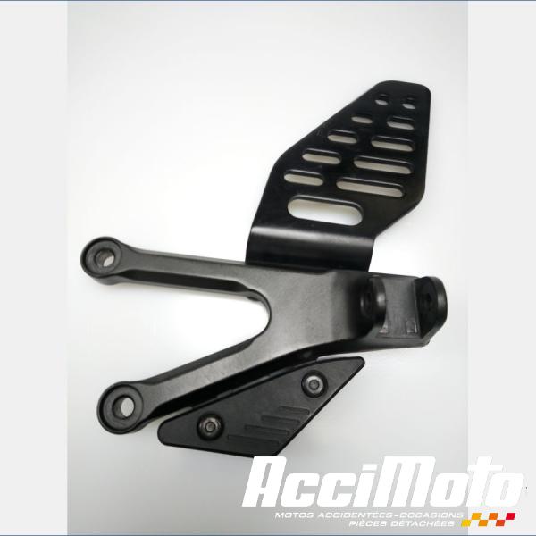 Pièce Moto Platine repose-pied avant (gauche) YAMAHA R6 YZF600