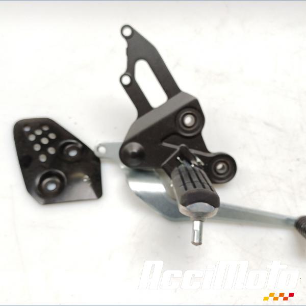 Pièce Moto Platine repose-pied avant (droit) YAMAHA MT-07