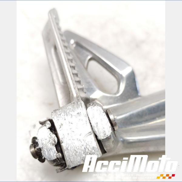 Pièce Moto Platine repose-pied arrière (droit) TRIUMPH DAYTONA 675