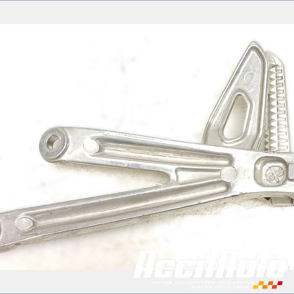 Pièce Moto Platine repose-pied arrière (droit) TRIUMPH DAYTONA 675