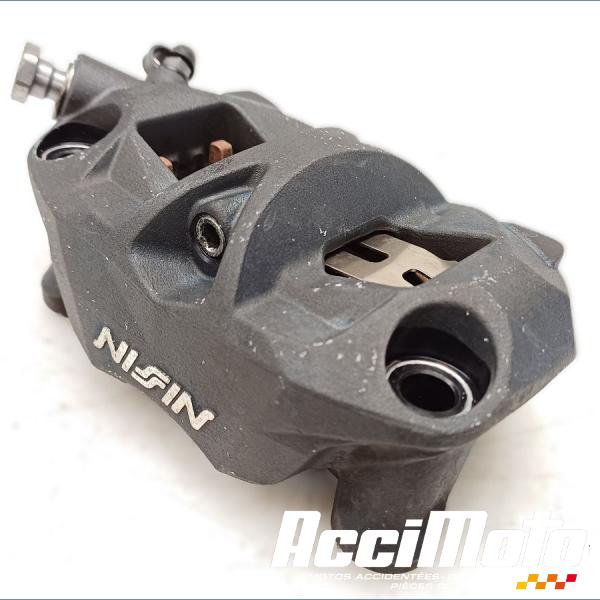 Pièce Moto étrier de frein avant (gauche) TRIUMPH DAYTONA 675